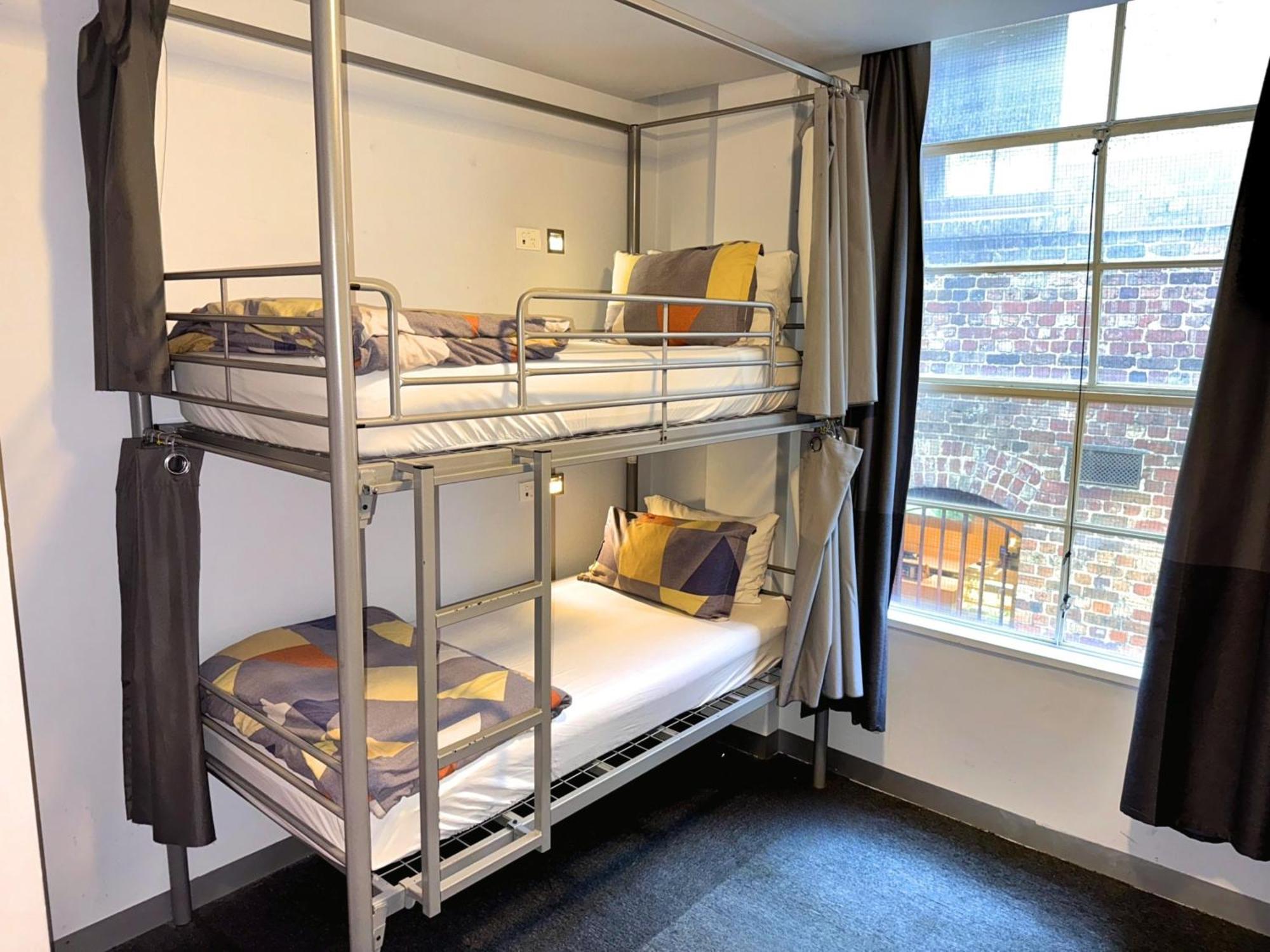 Europa Melbourne Hostel Ngoại thất bức ảnh